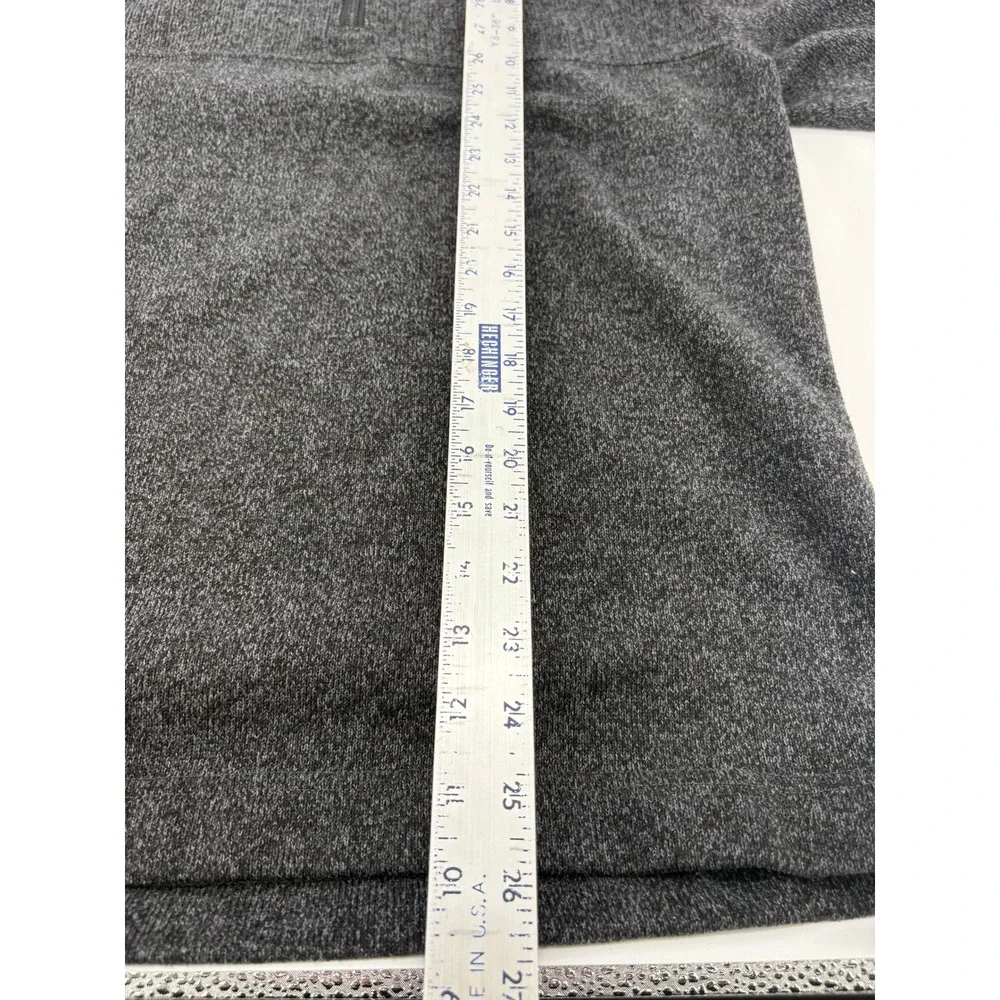 Van Heusen Flex Gray 1/4 Zip Pullover Sweater Men's‎ Medium Casual